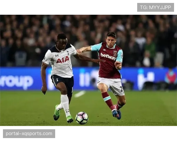 西汉姆联确认莫耶斯将继续采用5-4-1防守阵型应对勒沃库森 西汉姆联确认莫耶斯将继续采用5-4-1防守阵型应对勒沃库森